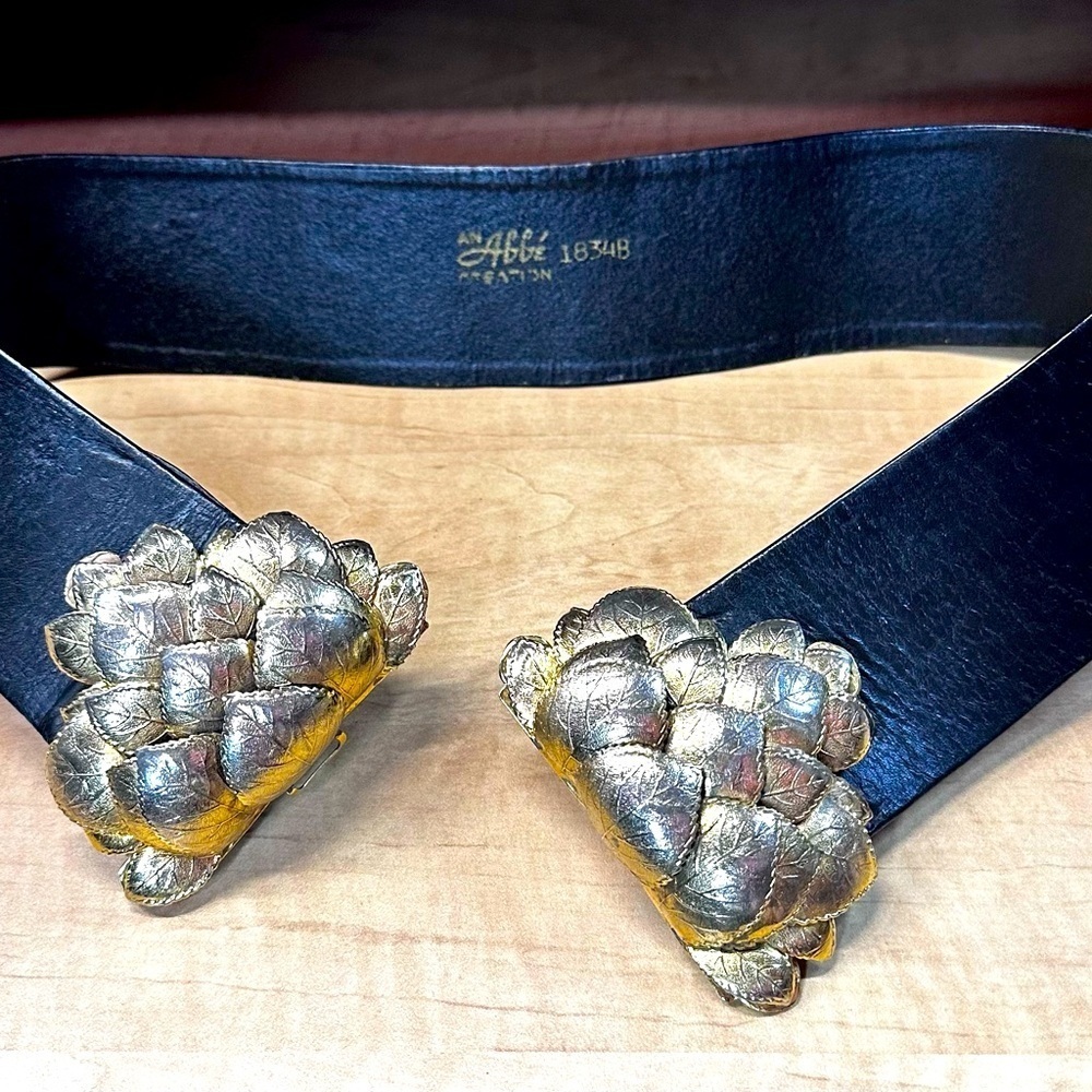 Vintage Leather/Suede & Brass Leaf Belt - Picture 5 of 7